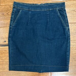 Classic Denim Pencil Skirt, size 0